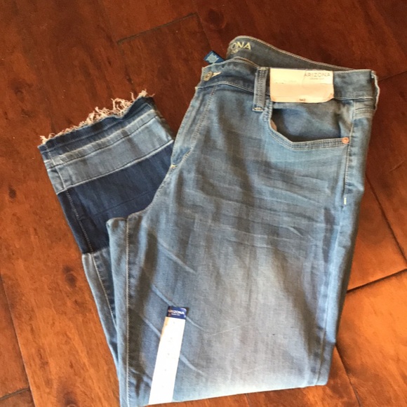 NWT Arizona Jean Co. Jegging Crop Size 15 - Picture 4 of 5